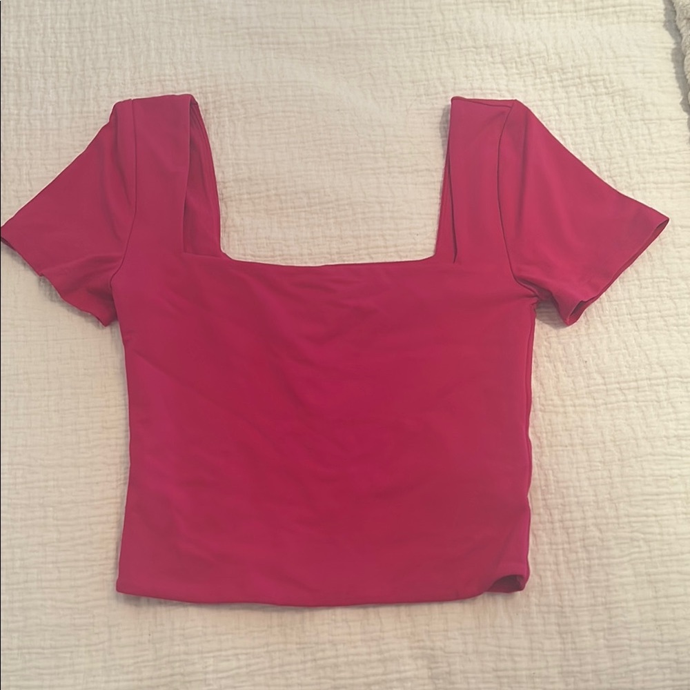 Bavarian contour top